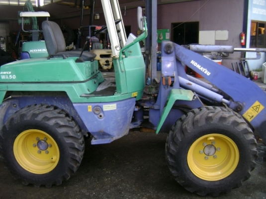 WA50-3EO-26017 รถตัก KOMATSU รถเก่าญี่ปุ่นครับ WA50-3EO-26017 รถตัก KOMATSU รถเก่าญี่ปุ่นครับ