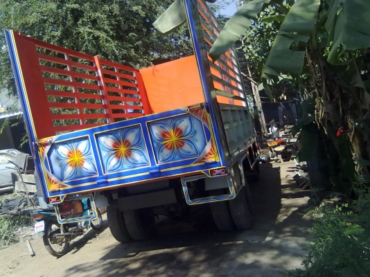 หกล้อดั้มเกษตร มิตซูหน้ากากดำ