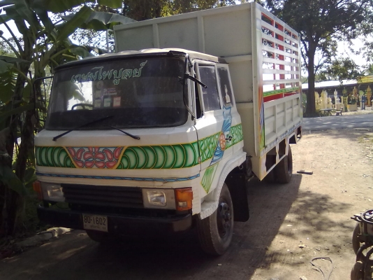 หกล้อดั้มเกษตร มิตซูหน้ากากดำ