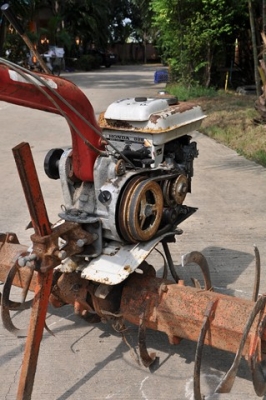 รถพรวนดินเล็ก HONDA