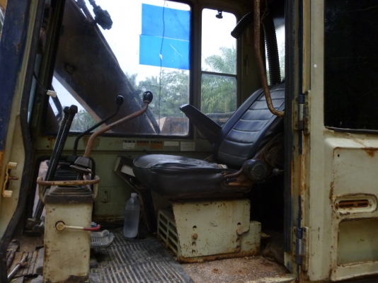 ขายด่วน!! KOMATSU PC120-3 สภาพสวยค่ะ