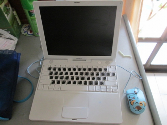 ขาย IBOOK Appel G4ราคา 3500ด่วน