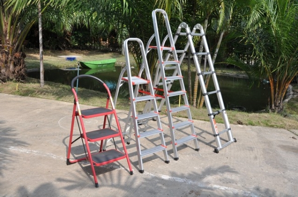 บรรไดอลูมิเนียมพับได้ ของใหม่