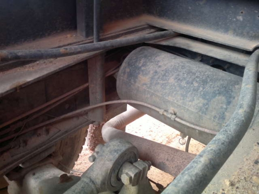 รถอิซูซุ 10 ล้อดั๊ม FXZ 240 แรงม้า  ( หัวขาว ตัวแรก )  สนใจติดต่อ 081 - 6079515