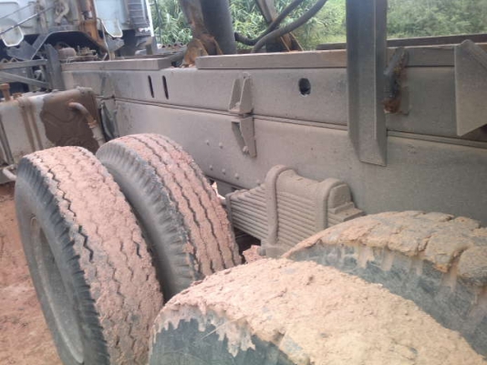 รถอิซูซุ 10 ล้อดั๊ม FXZ 240 แรงม้า  ( หัวขาว ตัวแรก )  สนใจติดต่อ 081 - 6079515