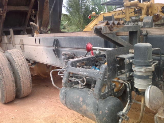 รถอิซูซุ 10 ล้อดั๊ม FXZ 240 แรงม้า  ( หัวขาว ตัวแรก )  สนใจติดต่อ 081 - 6079515