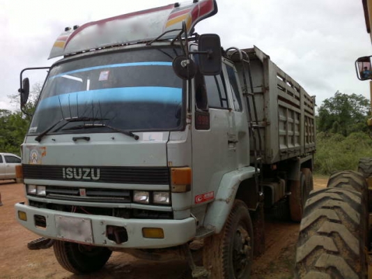 รถอิซูซุ 10 ล้อดั๊ม FXZ 240 แรงม้า  ( หัวขาว ตัวแรก )  สนใจติดต่อ 081 - 6079515