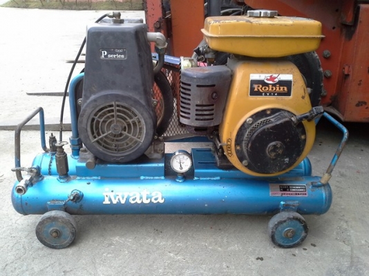 ปั๊มลม IWATA ติดเครื่อง ROBIN เบนซิิน5แรง ปั๊มเร็วลมแรง ใช้ทน