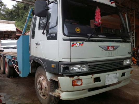 รถฮีโน่ 10 ล้อ ท้าลาด  TK527   195 แรงม้า   สนใจติดต่อ  081 - 6079515