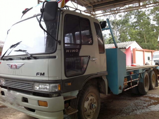 รถฮีโน่ 10 ล้อ ท้าลาด  TK527   195 แรงม้า   สนใจติดต่อ  081 - 6079515