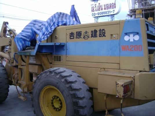 WA200-1-30167รถตักKOMATSUตอนนี้รถจอดที่(CSนวนคร)ครับ