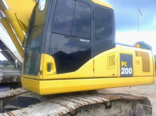 ขายรถแมคโฮ KOMATSU pc200-7สภาพรถสวยพร้อมใช้เอกครบ ขายรถแมคโฮ KOMATSU pc200-7สภาพรถสวยพร้อมใช้เอกครบ