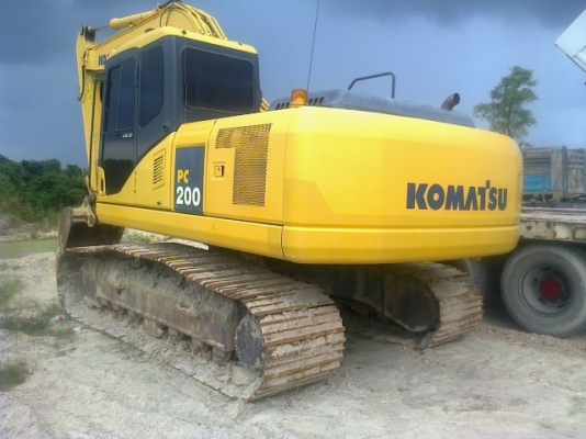 ขายรถแมคโฮ KOMATSU  pc200-7สภาพรถสวยพร้อมใช้เอกครบ