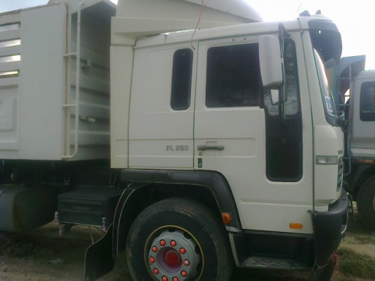 ขายรถสิบล้อดั้มสามมิตร2เพลาVOLVO FL 250 ปี 47รถสภาพสวยมากๆๆวิ่งน้อยเอกสารพร้อมโอนอยากขายลดแบบสุดๆๆ ขายรถสิบล้อดั้มสามมิตร2เพลาVOLVO FL 250 ปี 47รถสภาพสวยมากๆๆวิ่งน้อยเอกสารพร้อมโอนอยากขายลดแบบสุดๆๆ