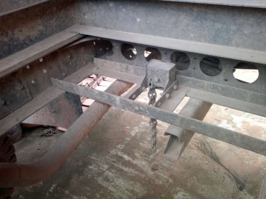 รถอิซูซุ 6 ล้อดั๊ม NQR 150 แรงม้า  ปี 50  สนใจติดต่อ 081 - 6079515