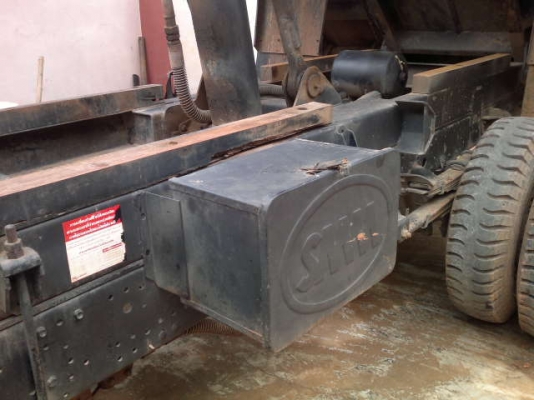 รถอิซูซุ 6 ล้อดั๊ม NQR 150 แรงม้า  ปี 50  สนใจติดต่อ 081 - 6079515