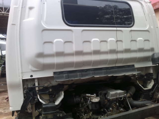 รถอิซูซุ 6 ล้อดั๊ม NQR 150 แรงม้า  ปี 50  สนใจติดต่อ 081 - 6079515