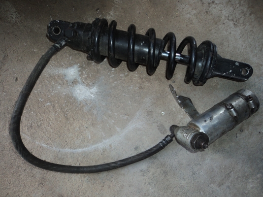 ขายแฟริ่งเดิมGSXR400 หมดกอง ราคาพิเศษ แยกขายได้ ขายแฟริ่งเดิมGSXR400 หมดกอง ราคาพิเศษ แยกขายได้