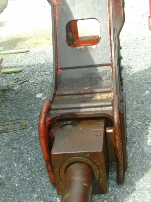 ขายหัวแย๊ก NPK ใส่รถ PC300 ขนาดรูสลัก 100MM