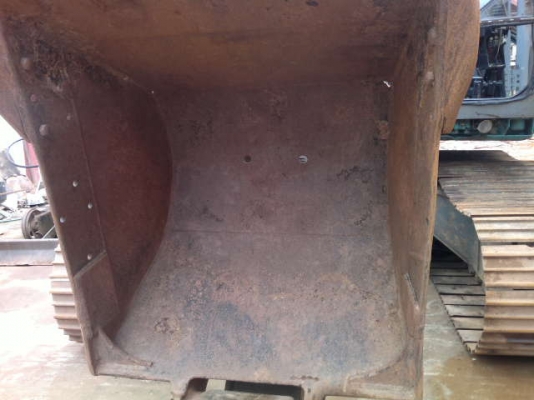 รถแบคโฮ KOBELCO  200 - 5  ซูปเปอร์   สนใจติดต่อ 081 - 6079515