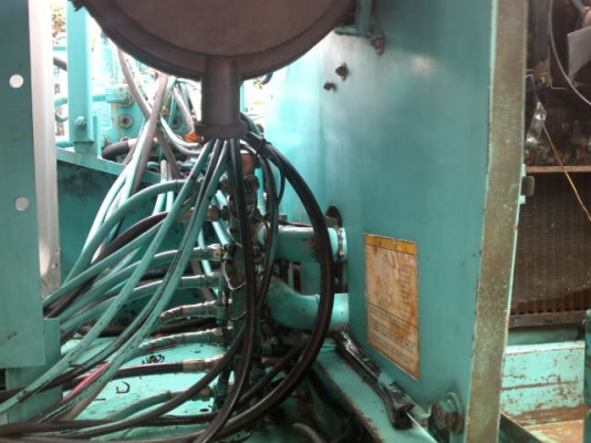 รถแบคโฮ KOBELCO  200 - 5  ซูปเปอร์   สนใจติดต่อ 081 - 6079515