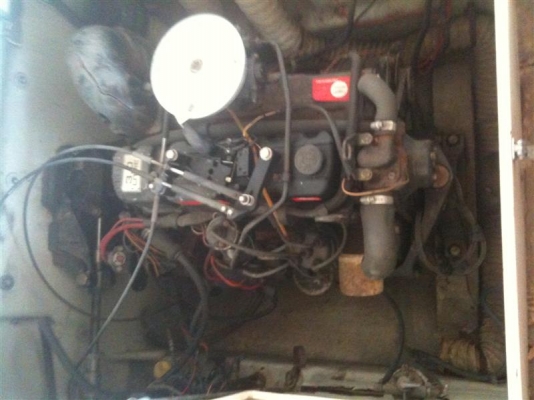 ขายครับเรือสำราญมือสองจากญี่ปุ่น เก๋ง หน้า YAMAHA ยาว19 ฟุต ขายครับเรือสำราญมือสองจากญี่ปุ่น เก๋ง หน้า YAMAHA ยาว19 ฟุต