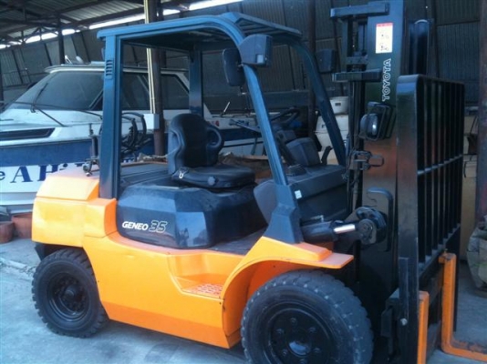 ขายด่วนครับ โฟลลิฟ  3.5 TON ติดชุดแก๊สเรียบร้อย