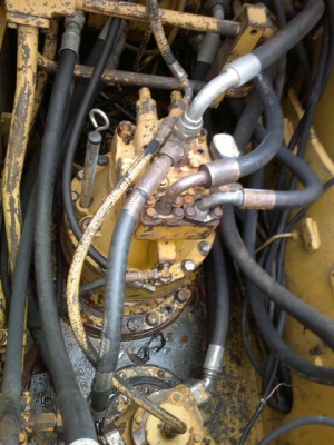 รถแบคโฮ CAT  320 V-2   เวอร์ชั้น ทู  สนใจติดต่อ 081 - 6079515