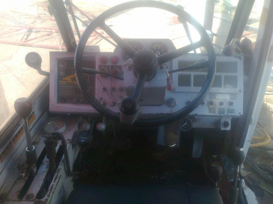 ขายรถเครน 4 ล้อ 25 ตัน KOMATSU LW250L-1ปี 1985ซีเรียล3001 ทะเบียนพร้อม ติดต่อ คุณเม่น 083-1033416