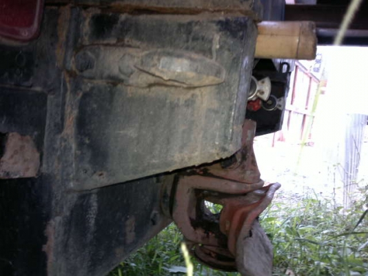 รถอิซูซุ 10 ล้อ รั่ว  260 แรงม้า   ( ขายแม่ลูก ) สนใจติดต่อ  081 - 6079515