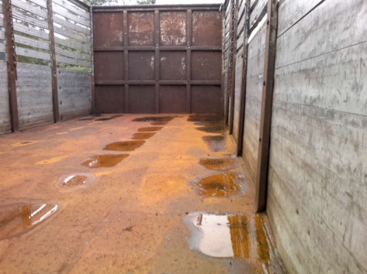 รถอิซูซุ 10 ล้อ รั่ว  260 แรงม้า   ( ขายแม่ลูก ) สนใจติดต่อ  081 - 6079515