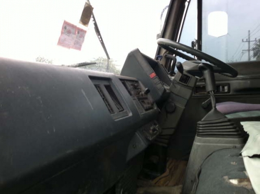 รถอิซูซุ 10 ล้อ รั่ว  260 แรงม้า   ( ขายแม่ลูก ) สนใจติดต่อ  081 - 6079515