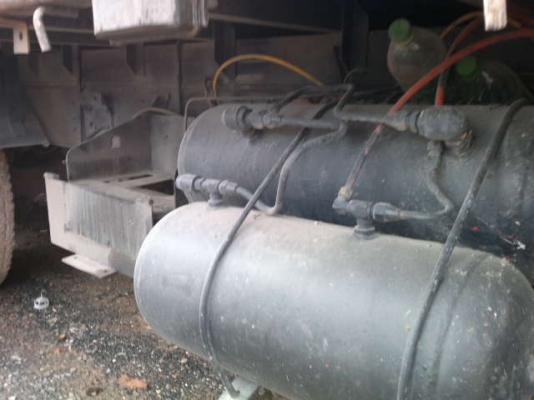 รถอิซูซุ 10 ล้อ รั่ว  260 แรงม้า   ( ขายแม่ลูก ) สนใจติดต่อ  081 - 6079515