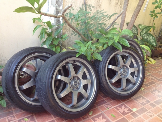 ขายแล้วจ้าาขอบ 17 ยาง DUNLOP ขายแล้วจ้าาขอบ 17 ยาง DUNLOP