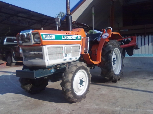 ขายรถไถคูโบต้าL2002DT4WD 20แรงพร้อมผาน5 สวยจัด แรงจริง