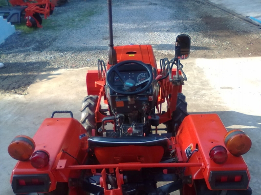 ขายรถไถคูโบต้าL2605DT4WD ใบดันดินหน้า ผานขุดมัน สวย พร้อมใช้จริง