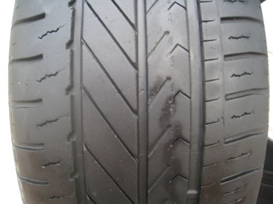 ขายยาง GOODYEAR DURAPLUS 195/65R15 ยางปี10,11 (1ชุด) (081-3747940)