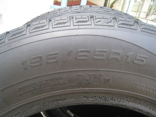 ขายยาง GOODYEAR DURAPLUS 195/65R15 ยางปี10,11 (1ชุด) (081-3747940)