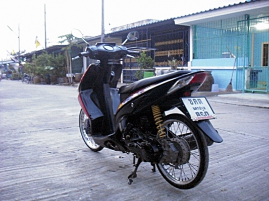 Honda Click รถมือเดียวเครื่องดีภาษีเอกสารชุดโอนครบราคา 13,900 บาท