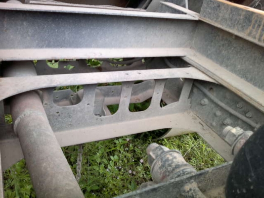 รถฮีโน่ 6 ล้อดั๊ม FC4J 150 แรงม้า ปี 49 สนใจติดต่อ 081 - 6079515