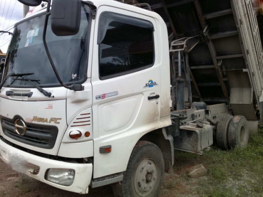 รถฮีโน่ 6 ล้อดั๊ม FC4J 150 แรงม้า ปี 49 สนใจติดต่อ 081 - 6079515