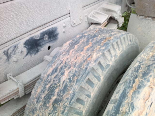 รถฮีโน่ 6 ล้อดั๊ม FC4J 150 แรงม้า ปี 49 สนใจติดต่อ 081 - 6079515