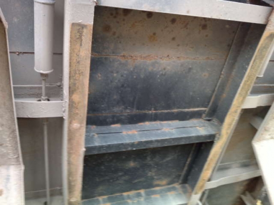 รถฮีโน่ 6 ล้อดั๊ม FC4J 150 แรงม้า ปี 49 สนใจติดต่อ 081 - 6079515