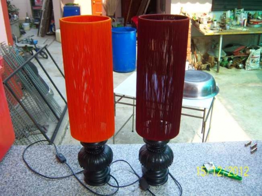 ขายโคมไฟฐานไม้  คลาสสิค  สวยๆ