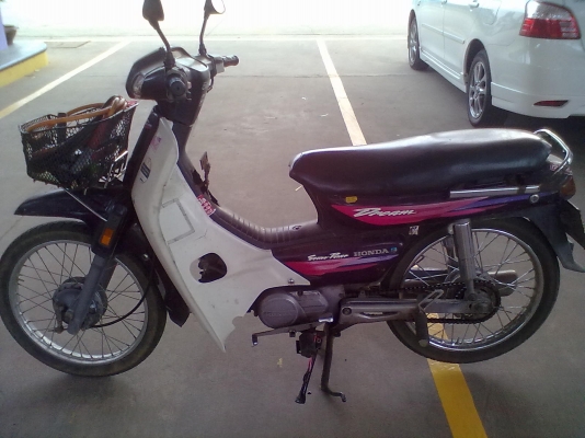 มีพ่วงข้างไว้ขายของด้วยครับ