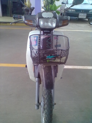 มีพ่วงข้างไว้ขายของด้วยครับ