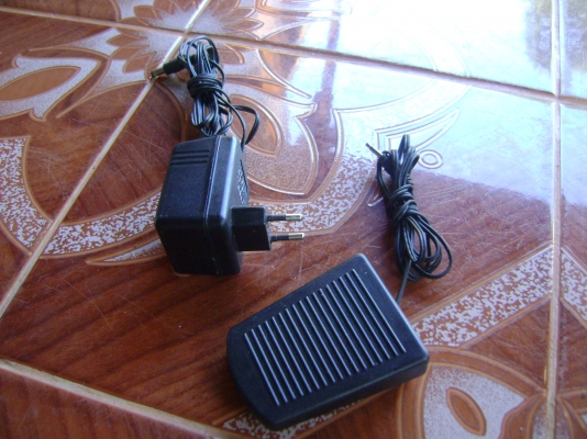 จักรเย็บผ้าแบบพกพา