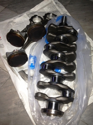 ข้อเหวี่ยง + ก้าน3 + ลูกสูบ3 เครื่อง 2zr New Toyota Cololla Altis 1.8 A/T 2011