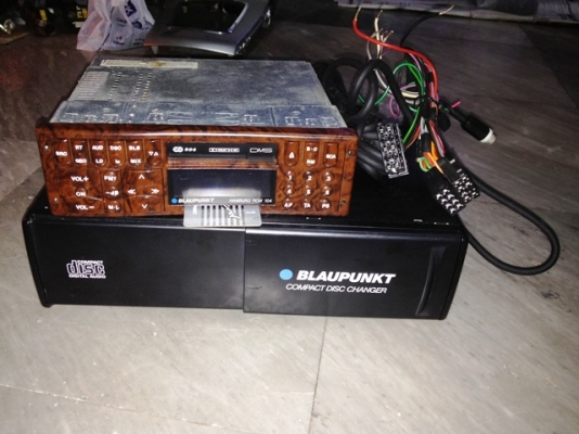 วิทยุ CD พร้อมกล่อง BMW