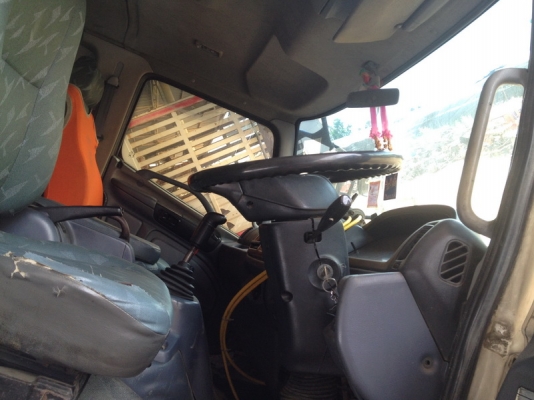 กำลังขึ้นกระบะใหม่รอเจ้าของอยู่รีบเลยพร้อมทะเบียน HINO MEGA เครื่อง JO8  กระบะดั้มยาว 6  เมตร กว้าง 2.50 สูง 1.25 เมตร